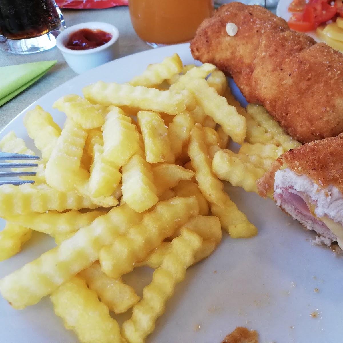 Restaurant "Köbsls Wiatshaus & Café" in Lanzenkirchen