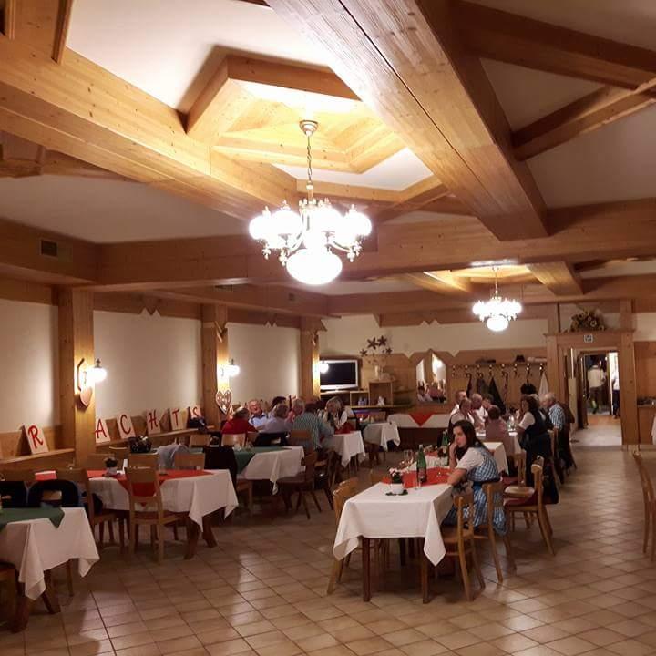 Restaurant "Gasthaus zur Kirchenwirtin" in Ollern