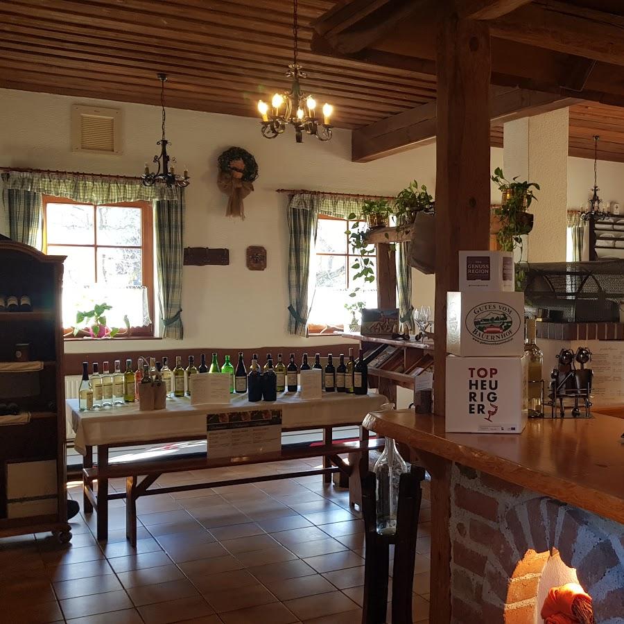 Restaurant "Buschenschank Hauck" in Henzing