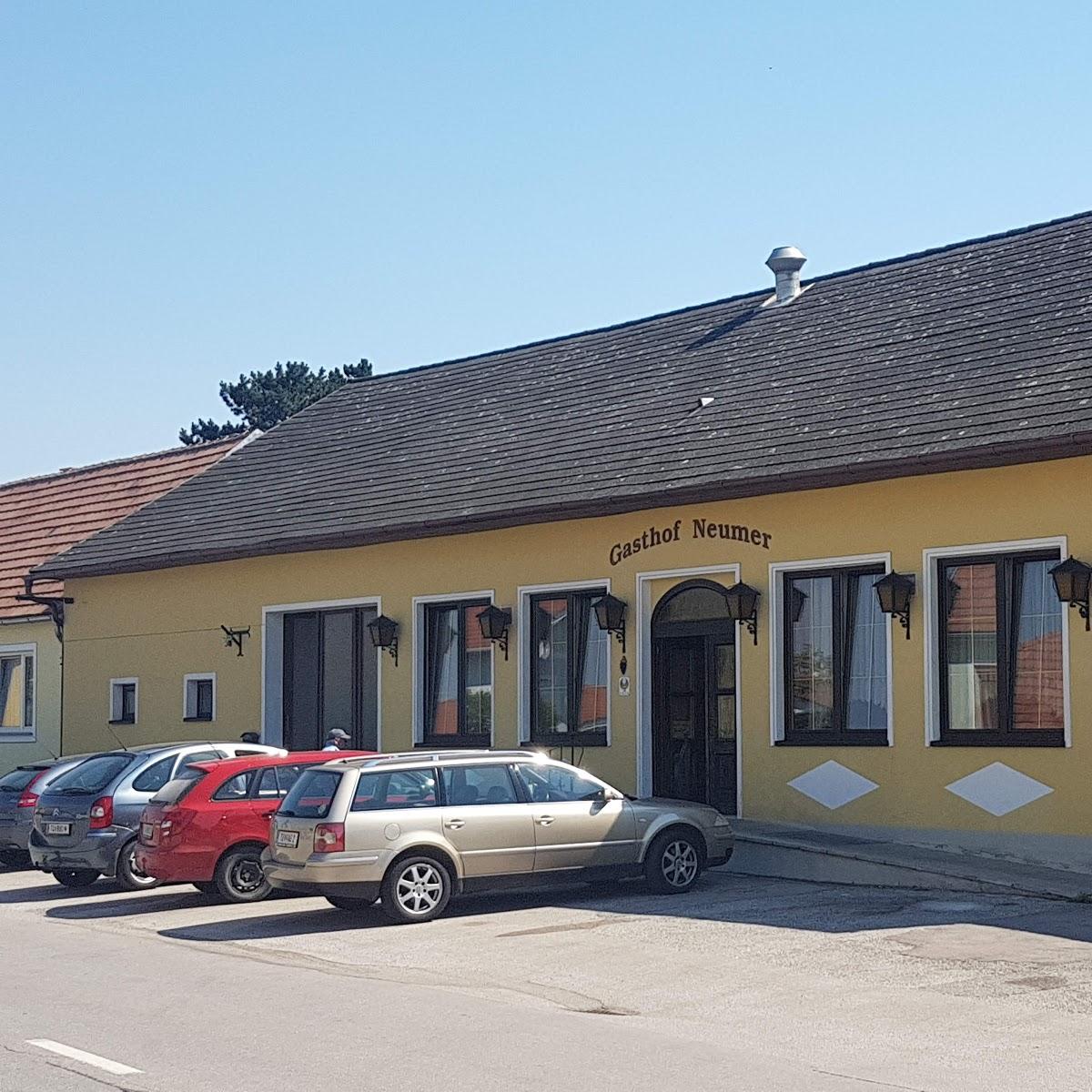 Restaurant "Gasthof Neumer" in Langenrohr