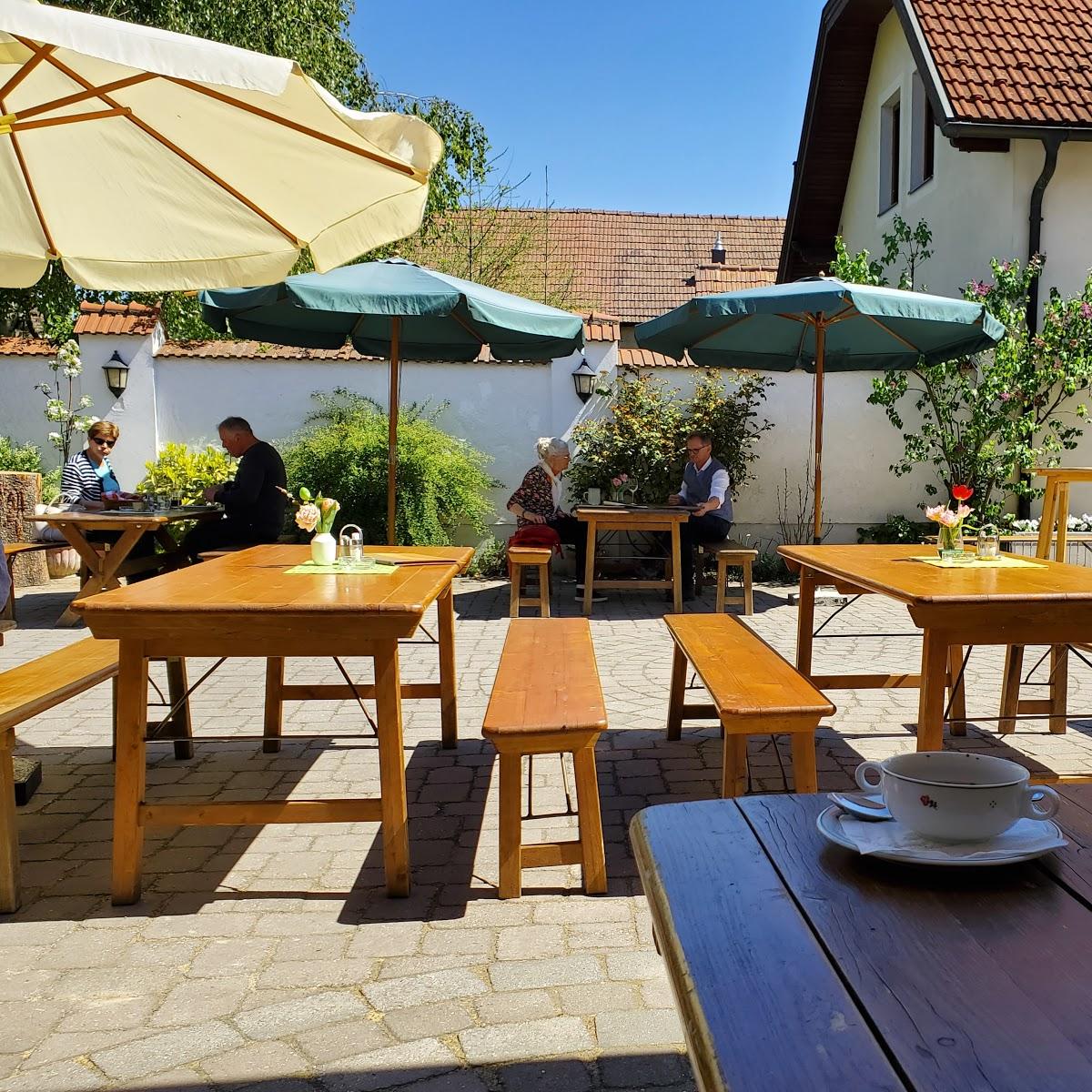 Restaurant "Weinhof Gill" in Neusiedl