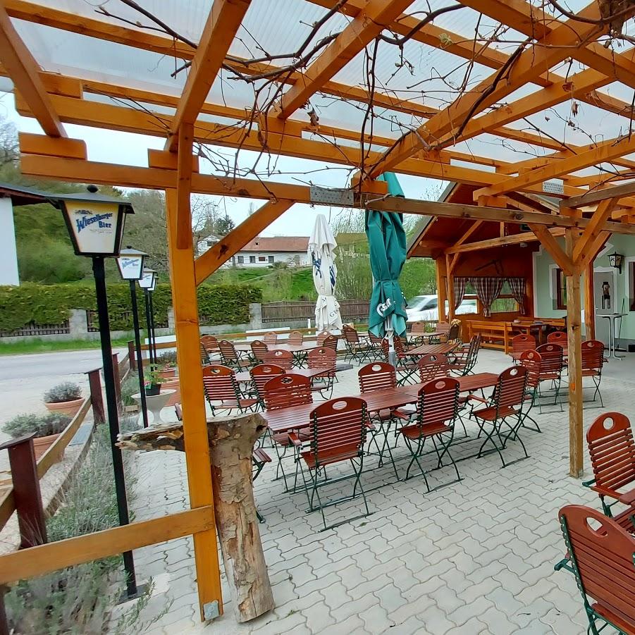 Restaurant "Holzplatzstube" in Pyhra