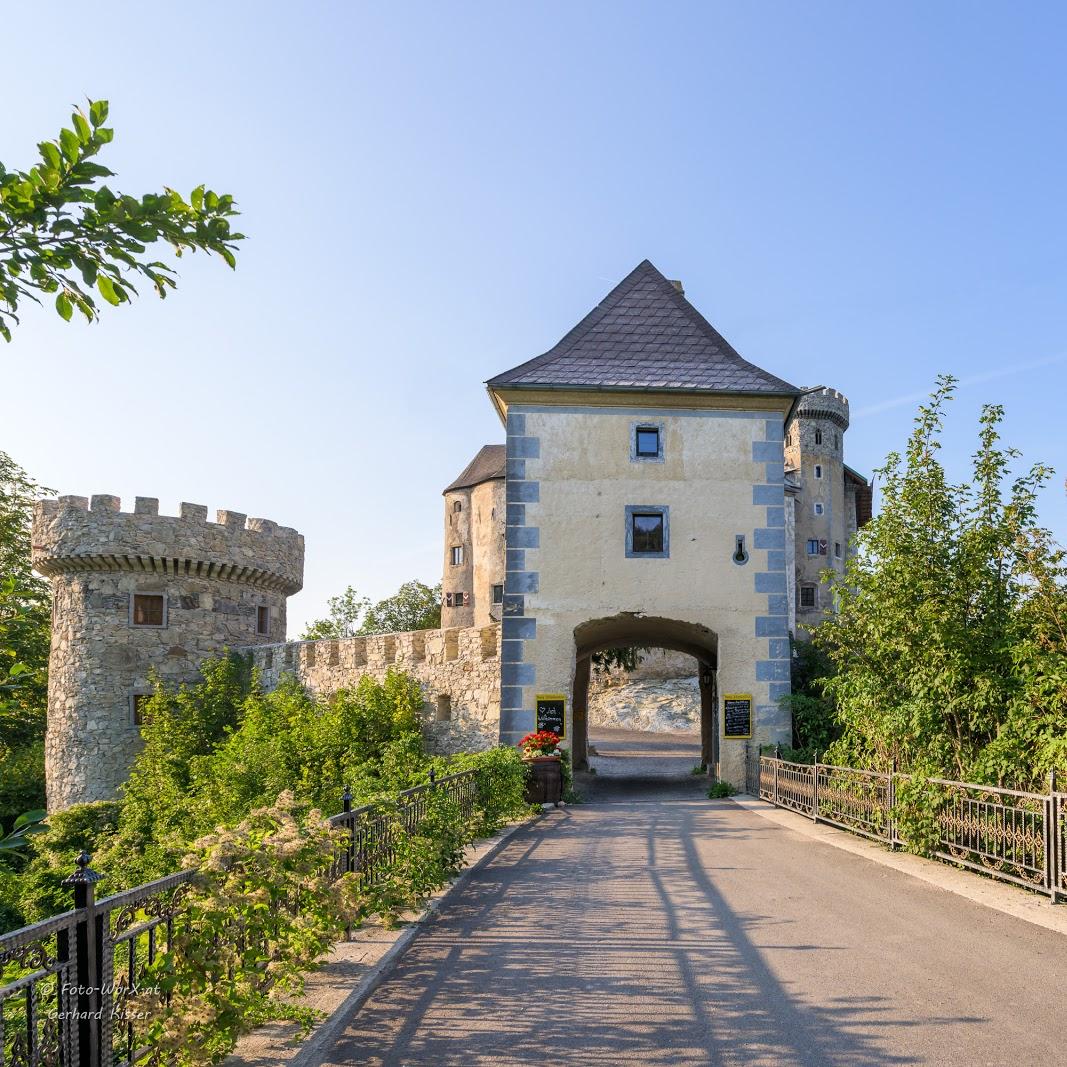 Restaurant "Burg" in Plankenstein