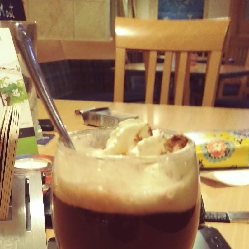 Restaurant "Cafe Plauscherl" in Kilb