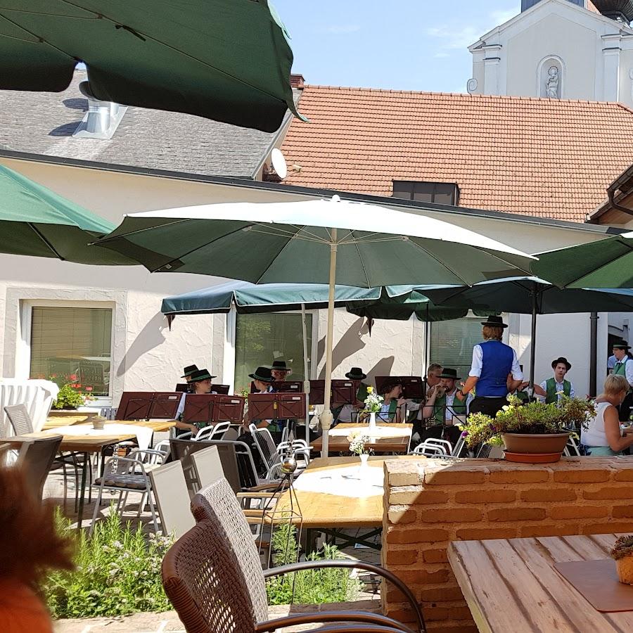 Restaurant "Gasthaus Riedl-Schöner" in Mank