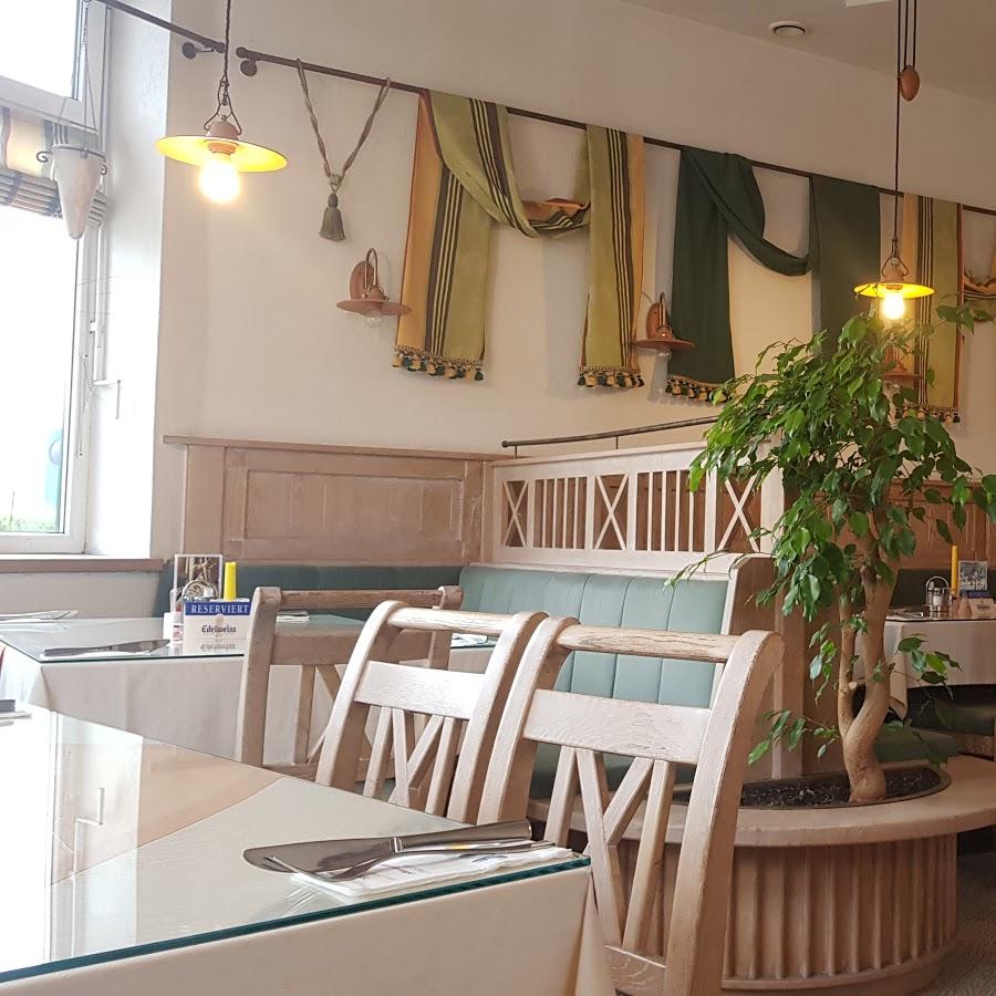 Restaurant "Pizza Treff -" in Amstetten