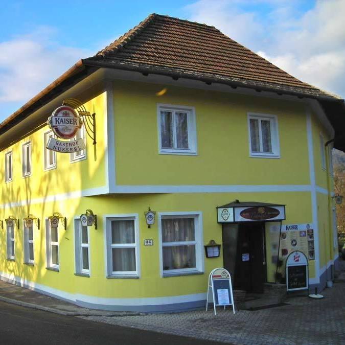 Restaurant "Gasthof Nusserl" in Krummnußbaum