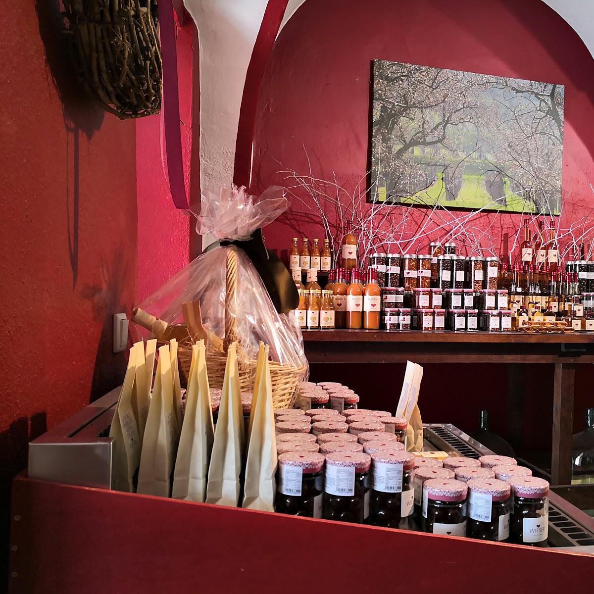 Restaurant "Wieser Wachau Café & Shop in -Donau" in Melk