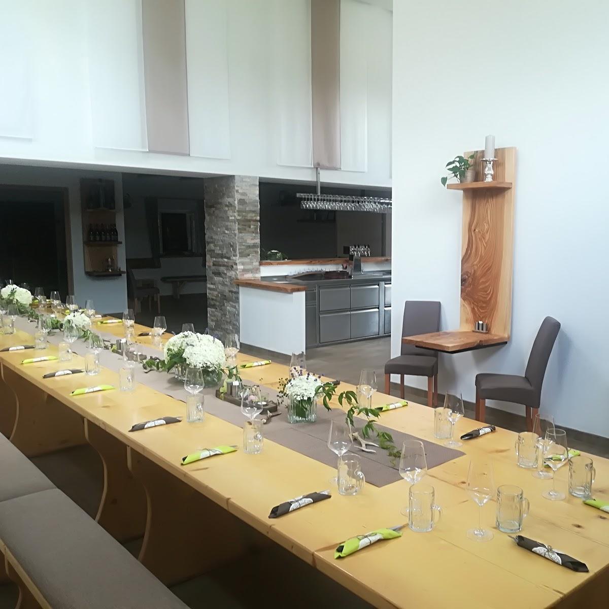 Restaurant "Heuriger Familie Holzer Richard" in Krems an der Donau