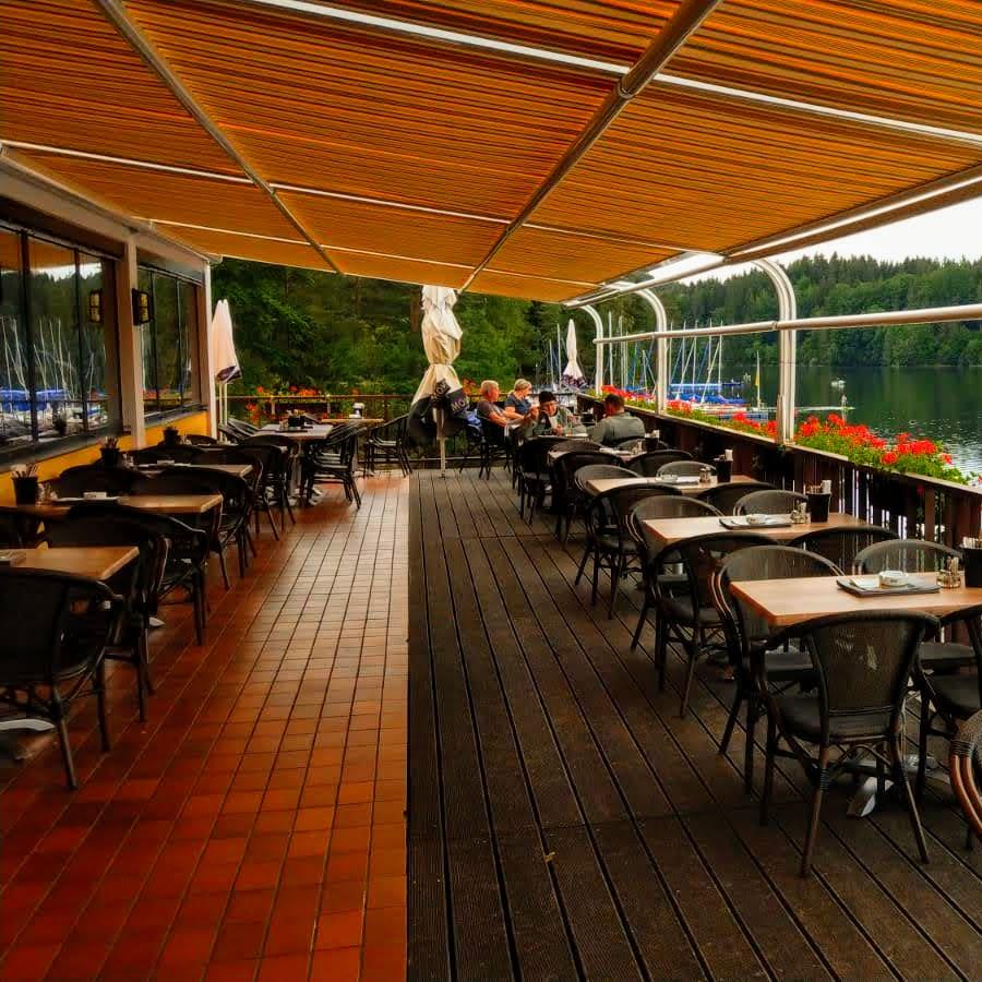 Restaurant "Bootsverleih & Seerestaurant Ottenstein" in Rastenfeld