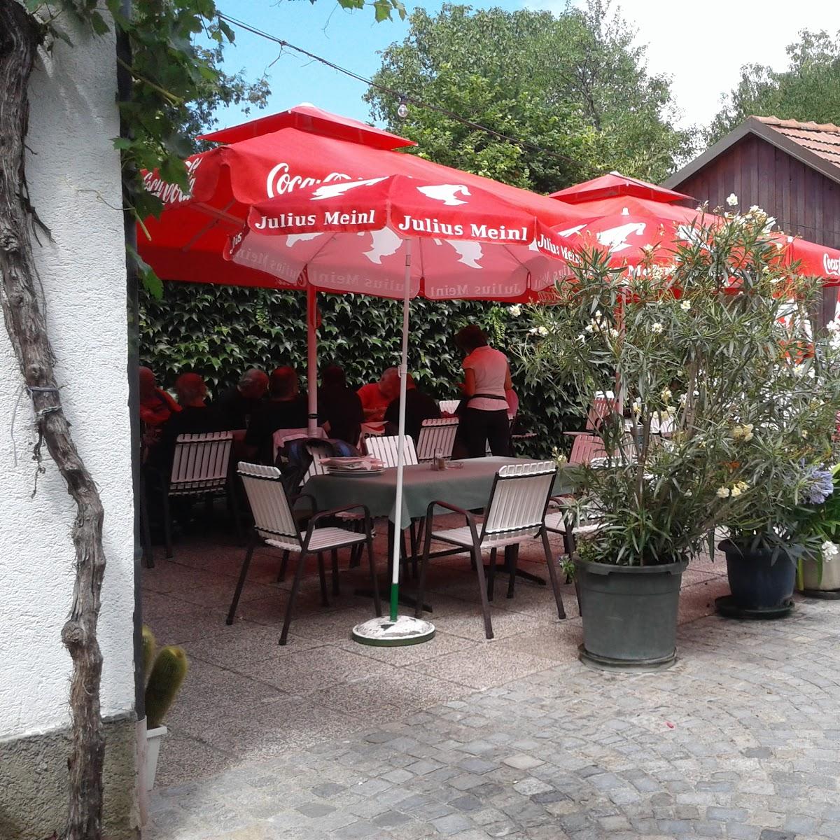 Restaurant "Gasthaus Brauneis" in Stratzing