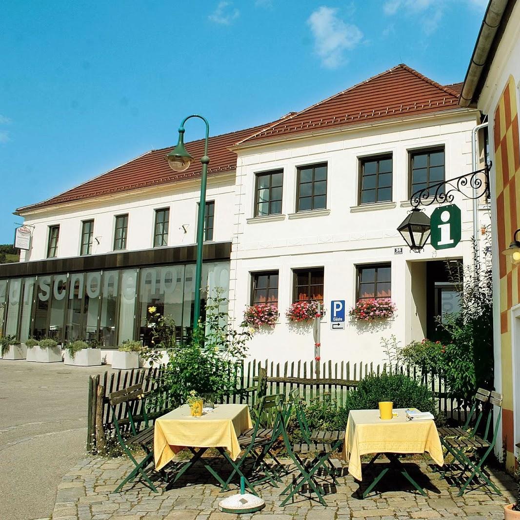 Restaurant "Gasthaus Hotel zur Schonenburg GmbH" in Schönberg am Kamp