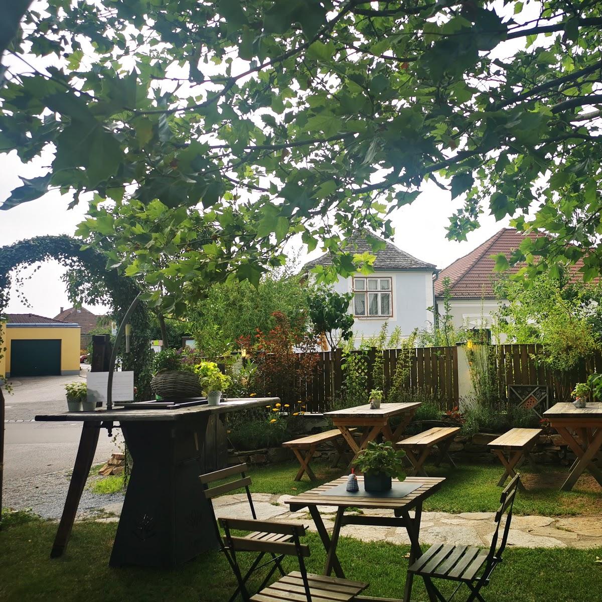 Restaurant "Schräger Vogel" in Mollands