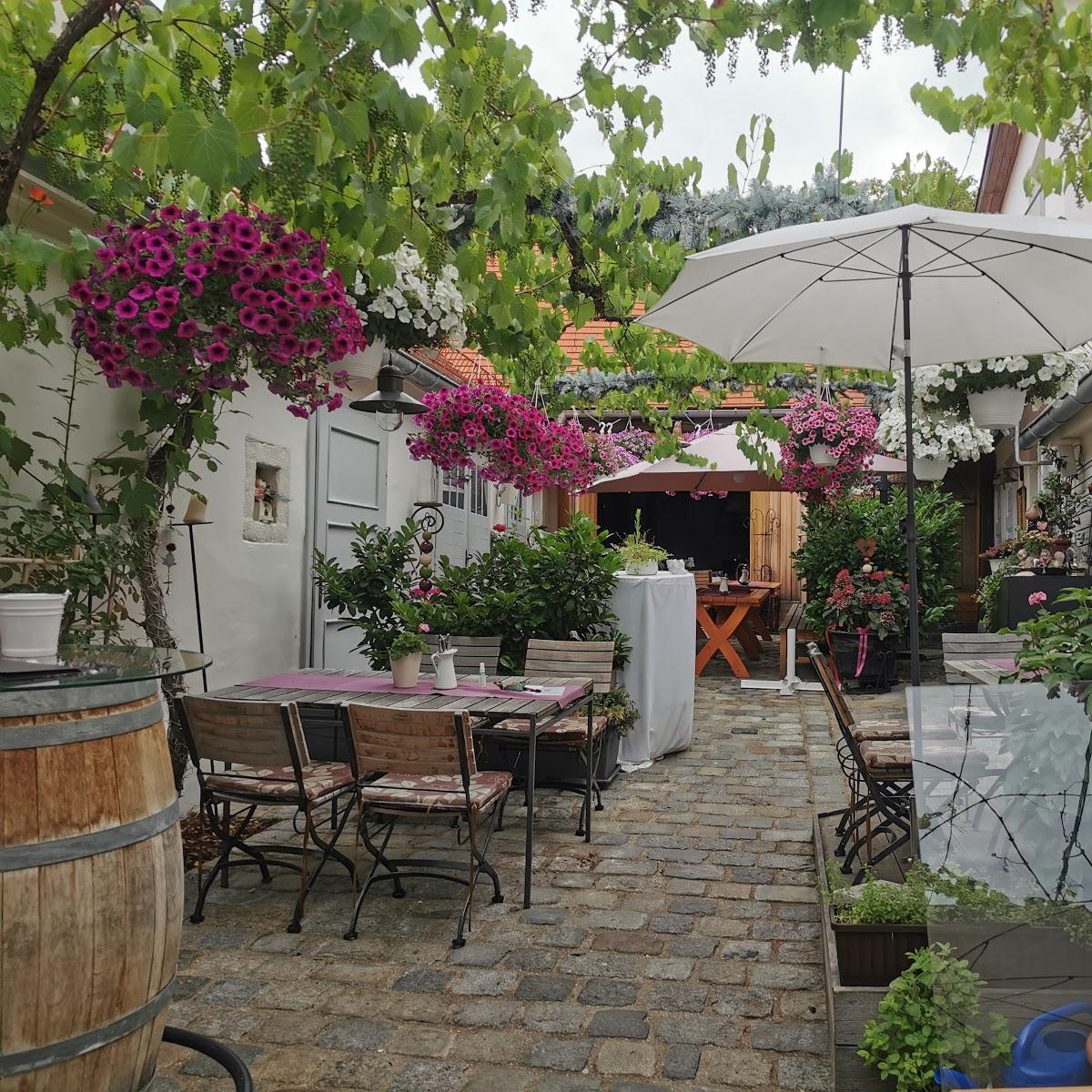 Restaurant "Gasthaus zum Goldenen Hirschen" in Gars am Kamp