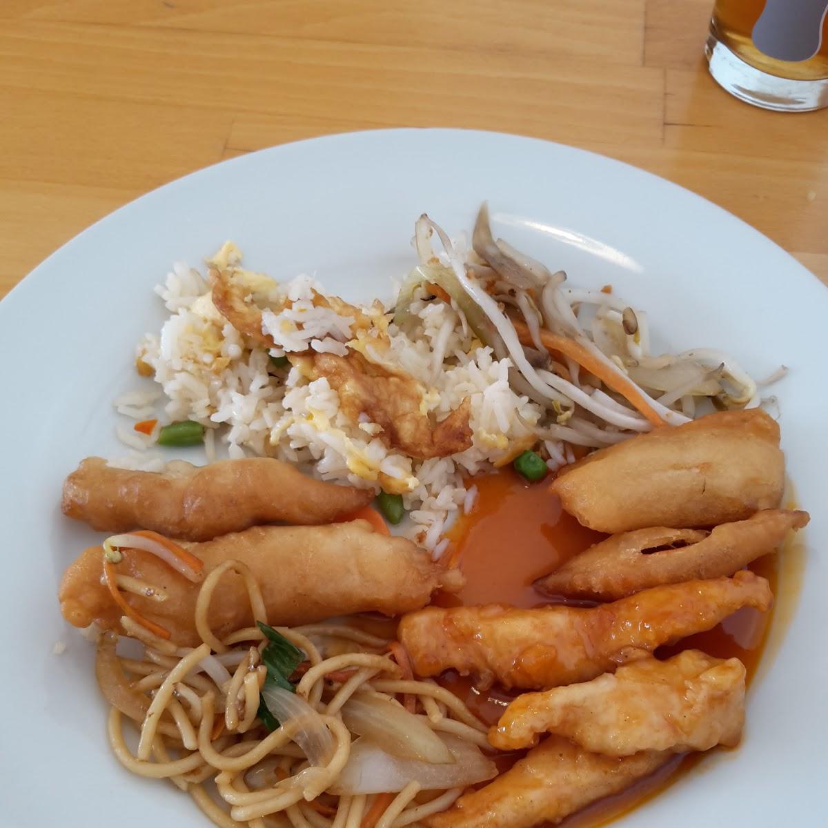 Restaurant "Restaurant Wok - Sakura Running Sushi" in Frauenhofen