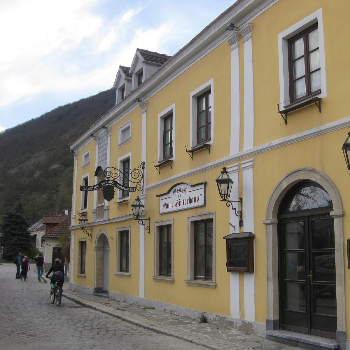 Restaurant "Gasthof zur Ruine Hinterhaus" in Spitz