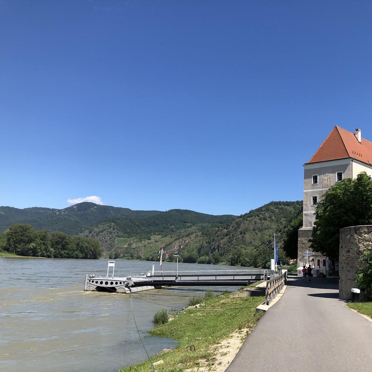 Restaurant "Gasthof Weißes Rössl" in Mühldorf