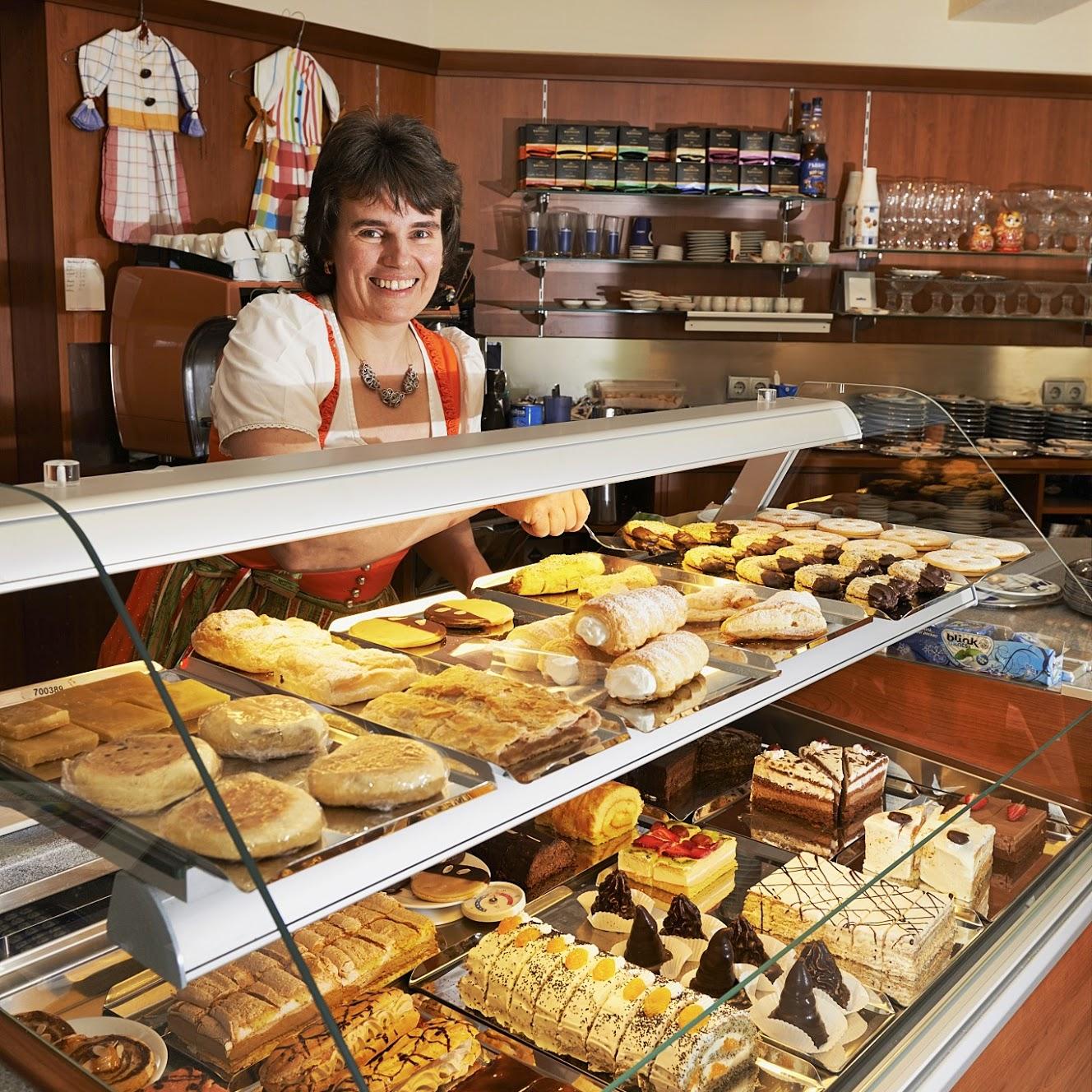 Restaurant "Café-Konditorei-Einsiedl" in Ottenschlag