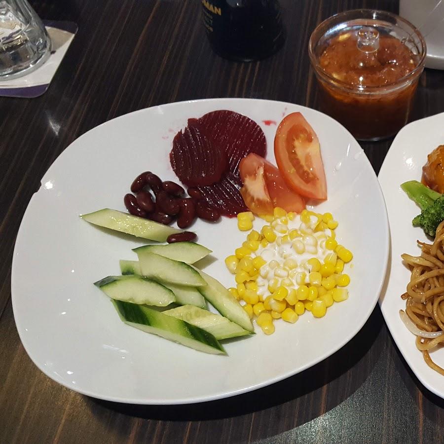 Restaurant "Cooking Lee" in Traun