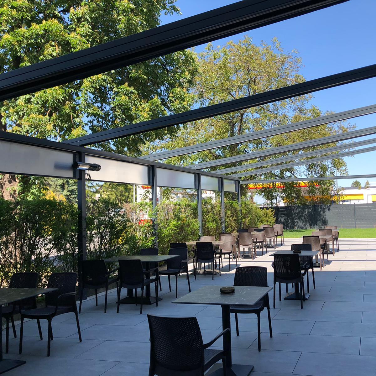 Restaurant "F Restaurant" in Hörsching