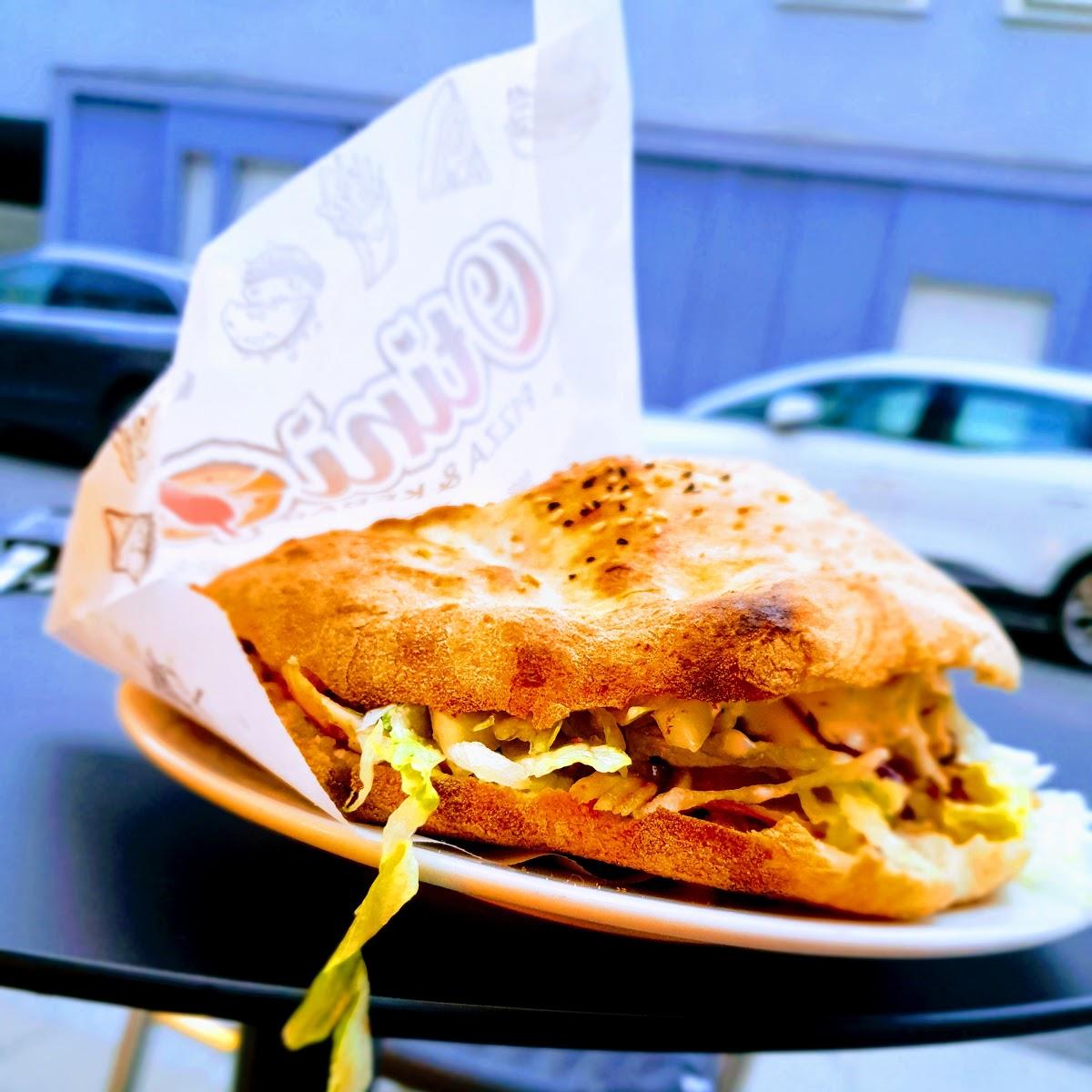 Restaurant "Otini Pizza Kebap" in Ottensheim