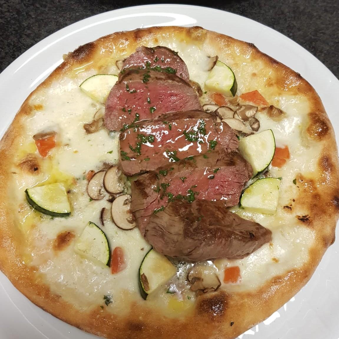 Restaurant "Pizzamanufaktur Casa Vecchia" in Ottensheim