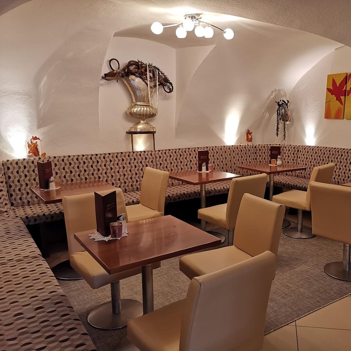 Restaurant "Cafe Konditorei Weltzer Aschach" in Aschach an der Donau