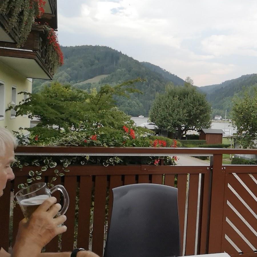 Restaurant "Gasthof Camping Kaiserhof" in Aschach an der Donau