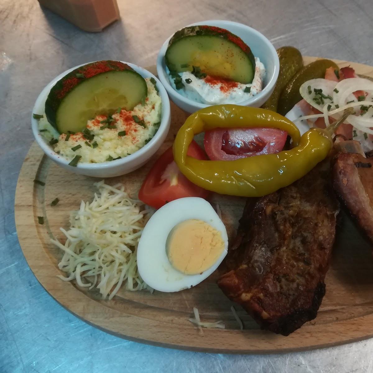 Restaurant "Straß-Häusl - Jausenstation" in Steinstraß