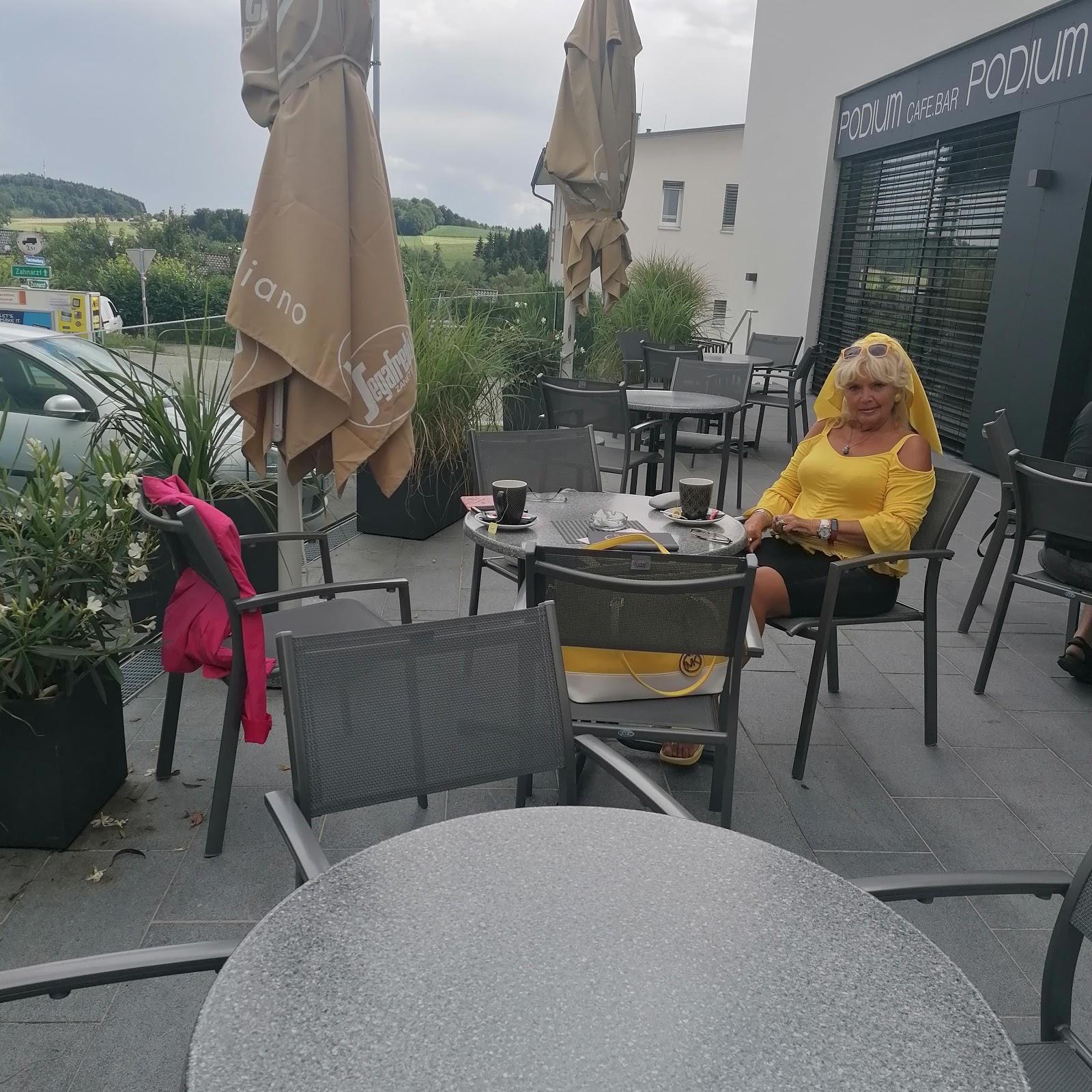 Restaurant "Podium cafe.bar" in Altenberg bei Linz