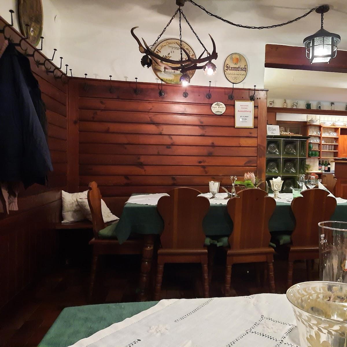 Restaurant "Gasthof Jägerwirt Fam Landerl Komfortzimmer" in Au an der Donau