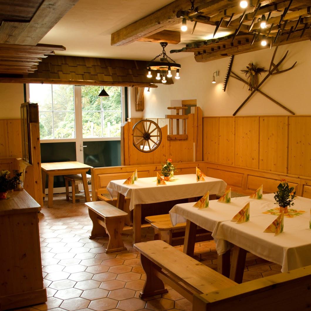 Restaurant "Rudolf Mitterhumer Mostheuriger" in Trattenbach