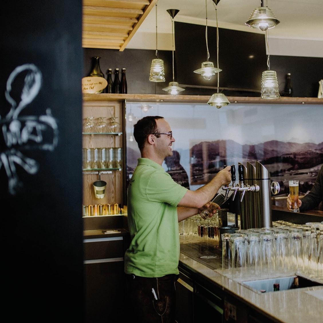 Restaurant "Gasthaus Hohe Linde" in Sankt Nikola