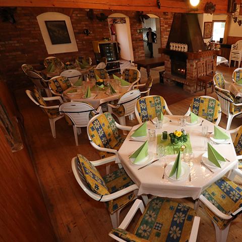 Restaurant "Ab-Hof Verkauf Christian Lauber" in Wels