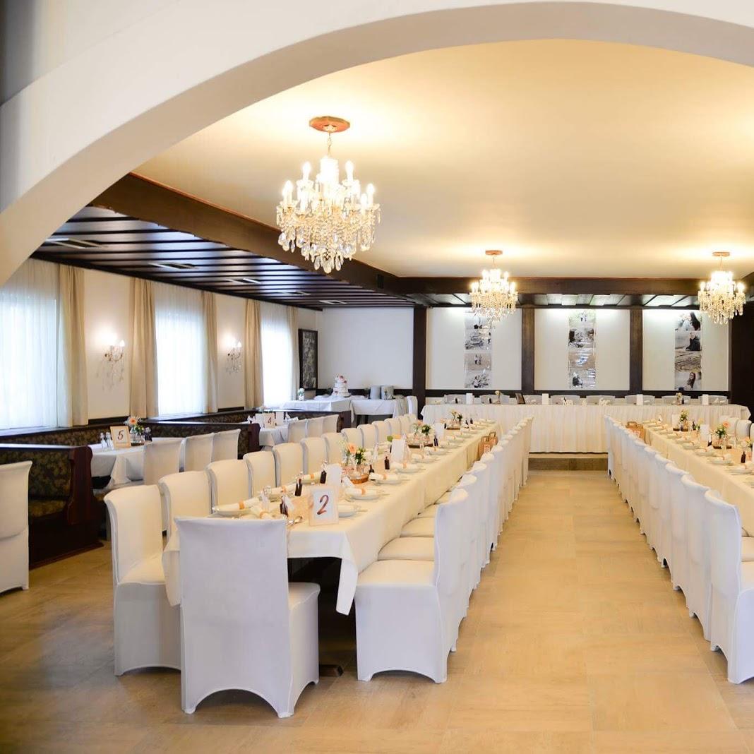 Restaurant "Gasthof Schauersberg - Familie Eugen Hubauer" in Thalheim bei Wels