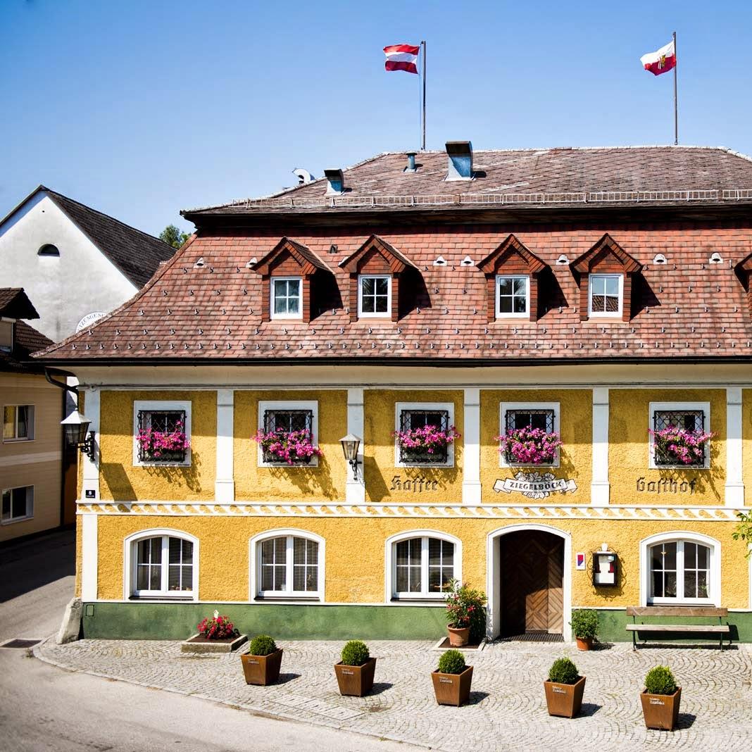 Restaurant "Hoftaverne Ziegelböck" in Vorchdorf