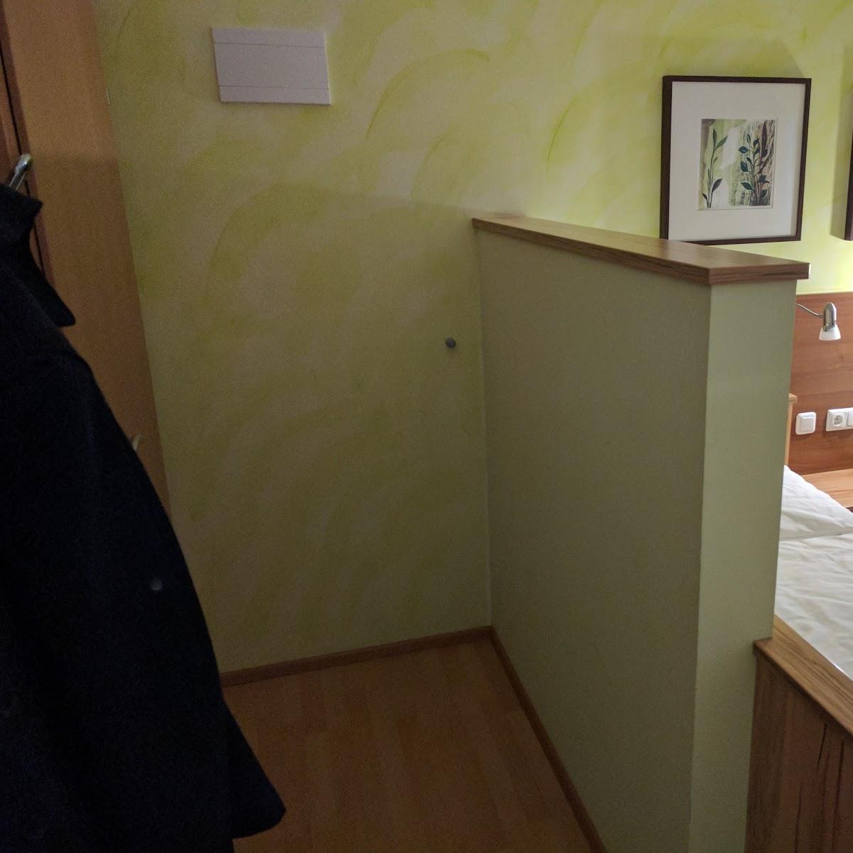 Restaurant "Gasthof Froßdorfer, Gut Waikhartsberg" in Waizenkirchen