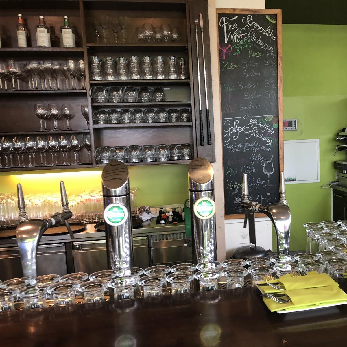 Restaurant "er Hof" in Maad