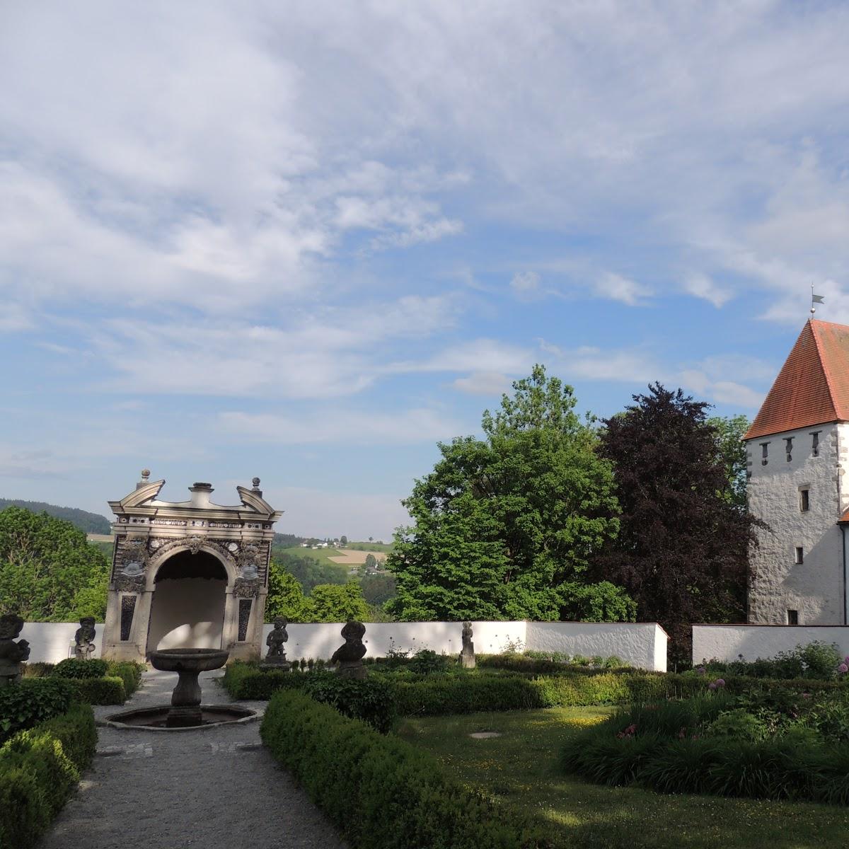 Restaurant "Gästehaus Mälzerei auf Schloss" in Neuburg am Inn
