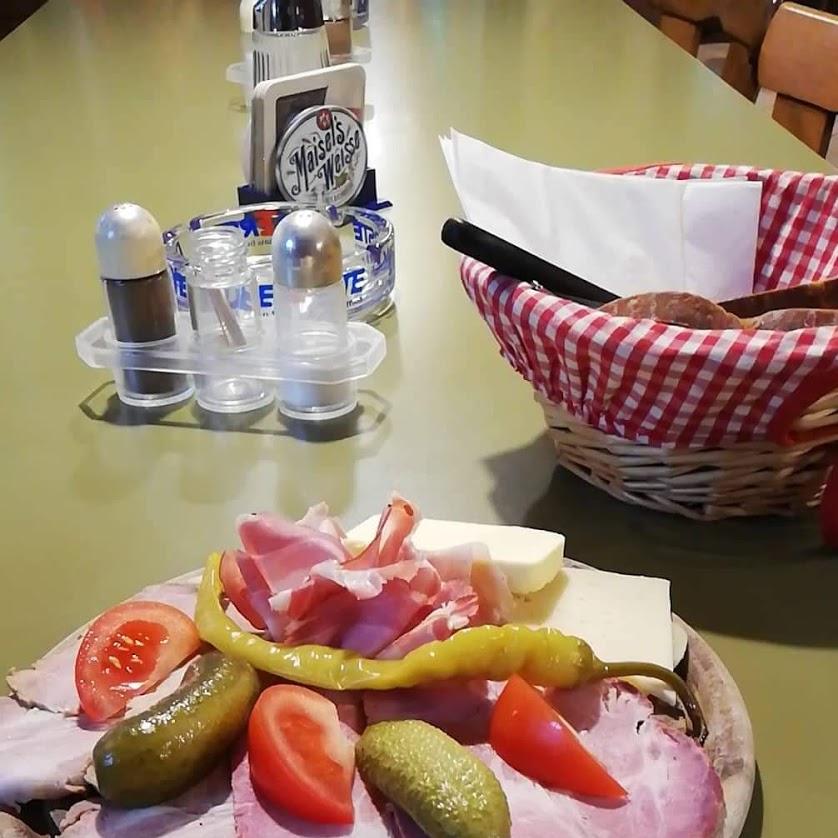 Restaurant "Gasthaus Franzl im Holz" in Gmunden