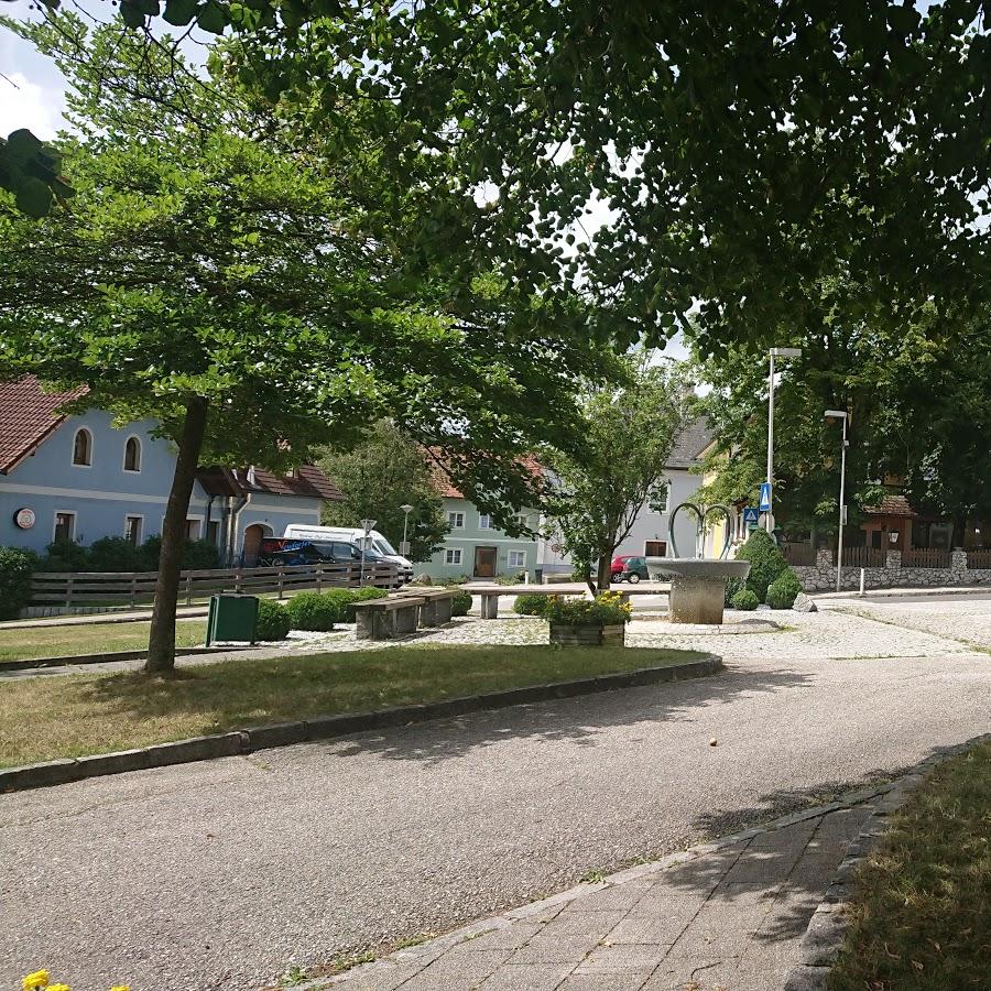 Restaurant "Gasthaus Leitner" in Zell am Pettenfirst
