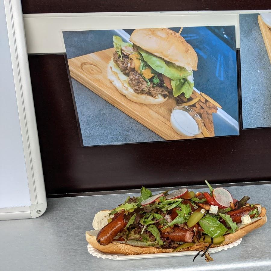 Restaurant "FoodTruck - Burger and Hotdog" in Weyregg am Attersee