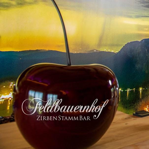 Restaurant "Zirbenstamm-Bar am Feldbauernhof" in Steinbach am Attersee