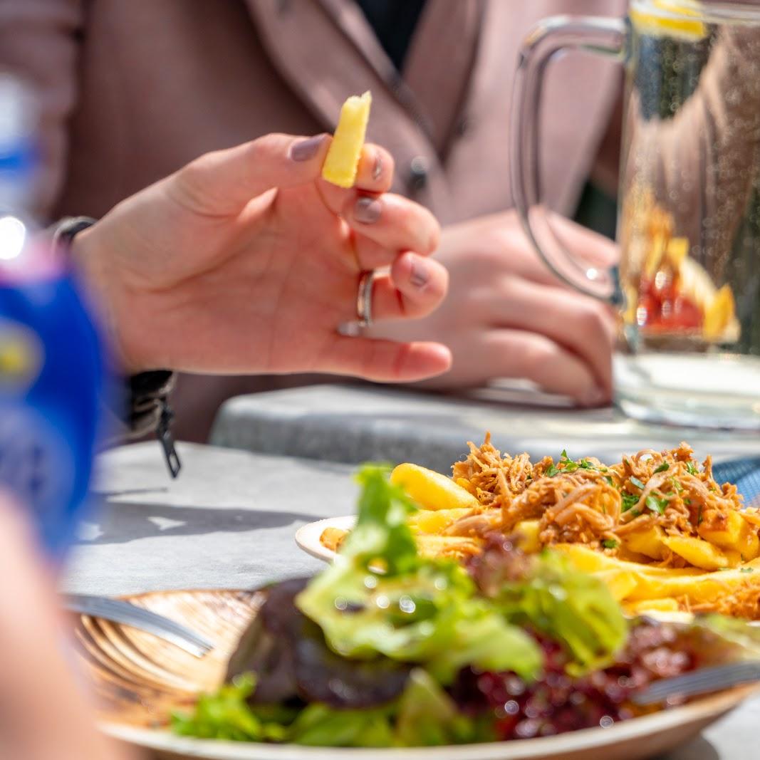 Restaurant "Seeufer - Strandlokal Attersee (geöffnet Mai-Sept.)" in Attersee am Attersee