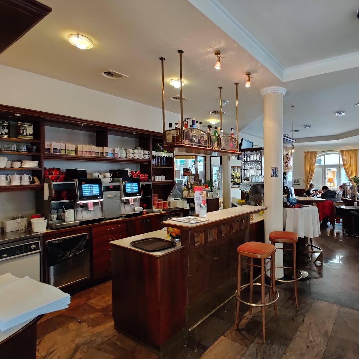 Restaurant "Gassner Café Restaurant Konditorei" in Sankt Georgen im Attergau