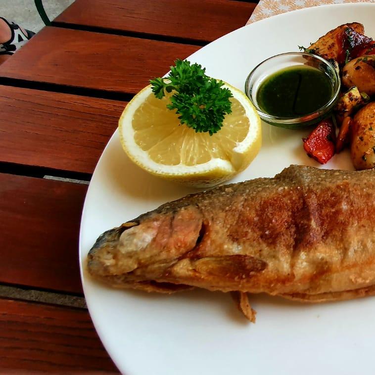 Restaurant "Grillautomat Metzgerei Langwallner" in Zell am Moos