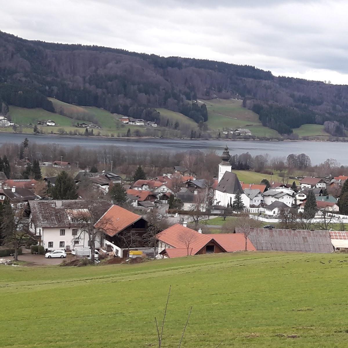 Restaurant "Ferienwohnungen Lena Langwallner - Irrsee -" in Zell am Moos