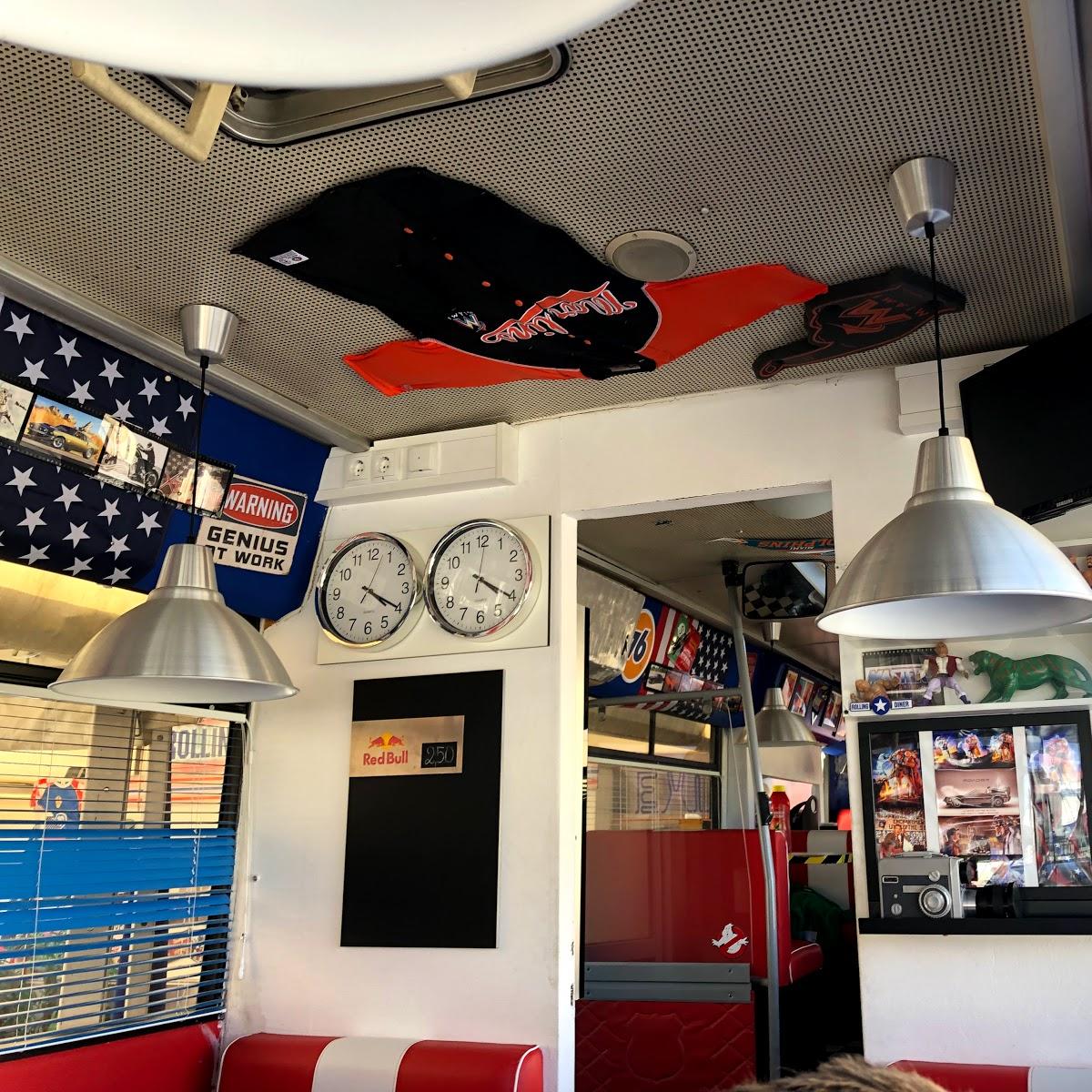 Restaurant "Rolling Diner 524" in Straßwalchen