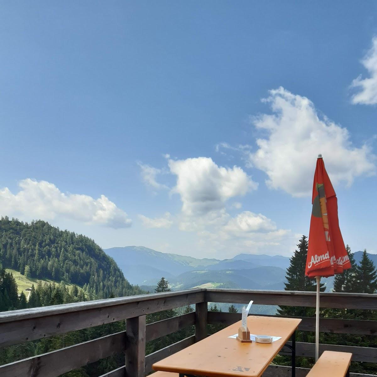 Restaurant "Hochalm Jausenstation" in Unken