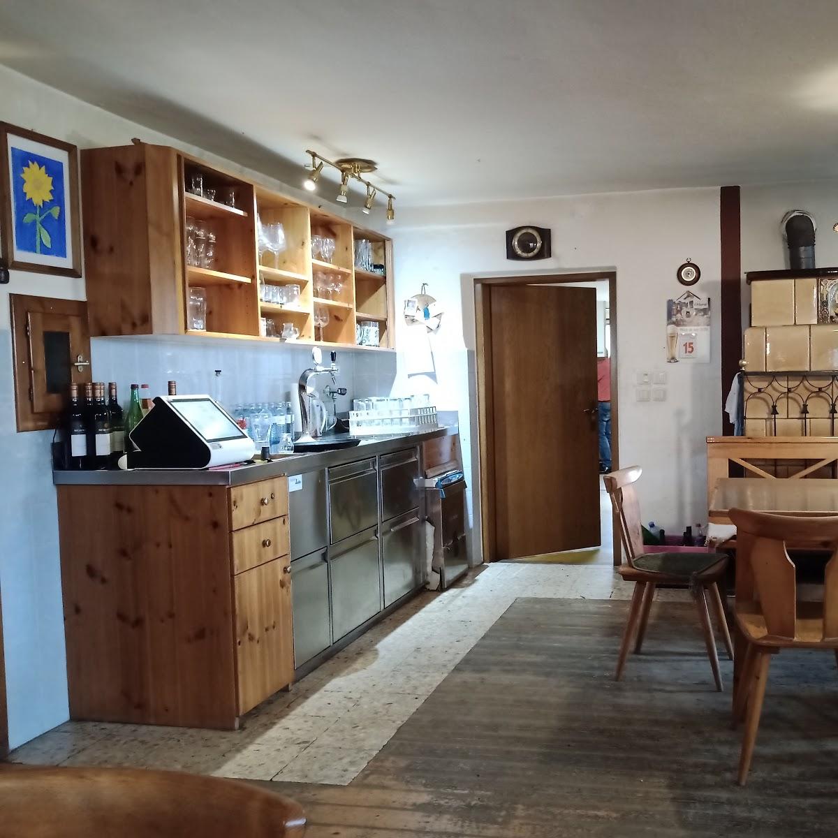 Restaurant "Wirt in" in Hart